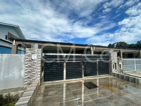 Terrace House For Auction at Betong