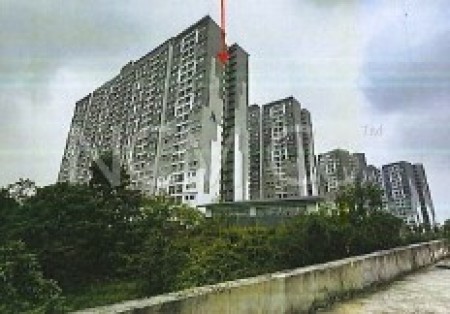 Apartment for Auction