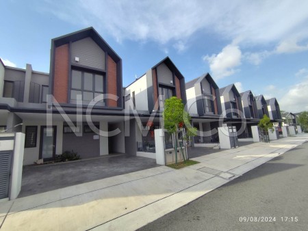 Terrace House For Auction at Ilham Residence