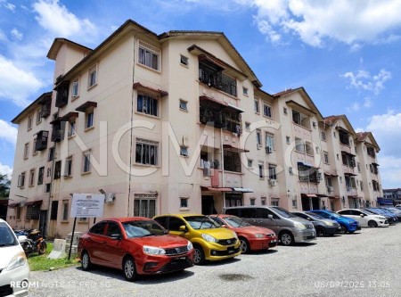 Apartment For Auction at Taman Langat Murni Apartment