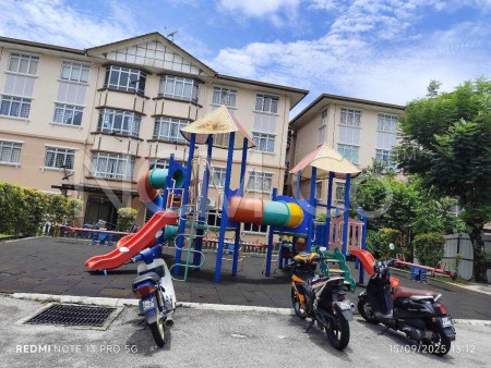 Apartment for Auction