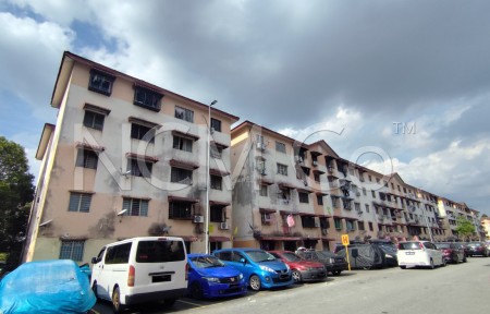 Flat For Auction at Idaman Apartment