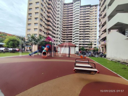 Apartment for Auction