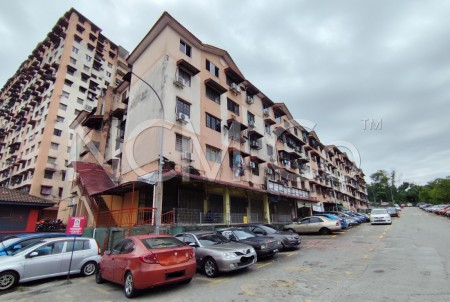 Apartment For Auction at Apartment Lestari