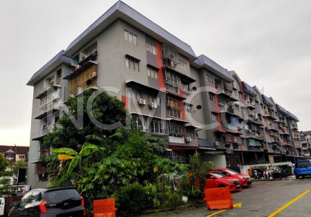 Flat For Auction at Lembah Maju Flat (RP1 RP2 RP3 RP4)