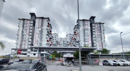 Condo For Auction at Ehsan Residence