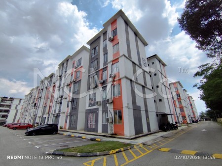 Apartment For Auction at Orchis Apartment