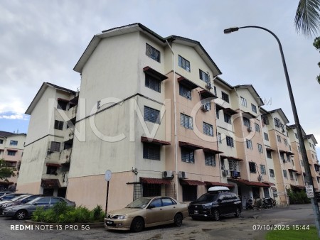 Flat For Auction at Pangsapuri Putra