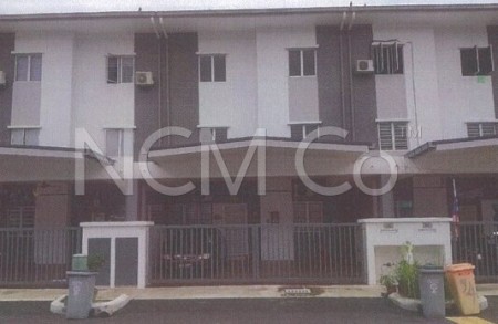 Terrace House For Auction at Mantin