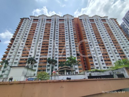 Apartment For Auction at Flora Damansara Apartment