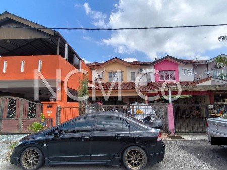 Terrace House For Auction at Desa Puteri