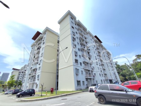 Apartment For Auction at Kristal View