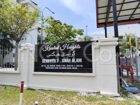 Apartment for Auction