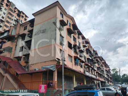 Apartment For Auction at Apartment Lestari