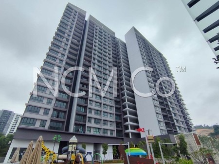 Condo For Auction at Aster Residence