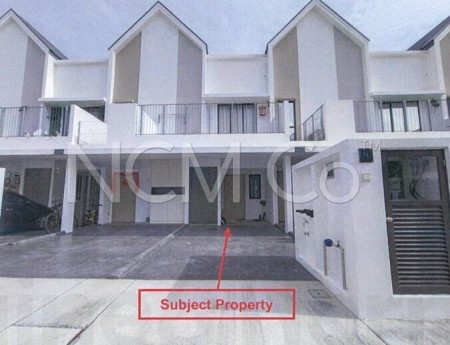 Terrace House For Auction at Casa Bayu Apartment
