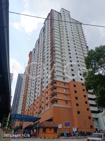 Apartment For Auction at Flora Damansara Apartment