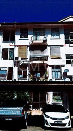 Apartment For Auction at Melinsung Summer Bay Resort Apartment