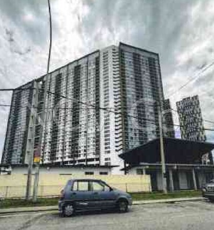 Condo For Auction at Platinum Splendor