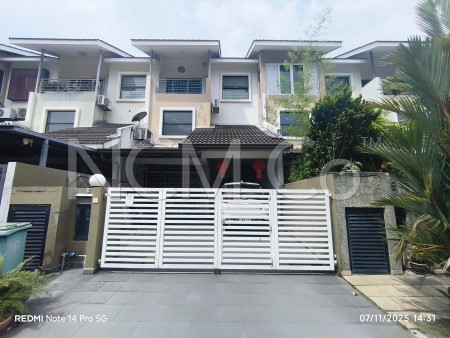 Terrace House For Auction at Lake Fields