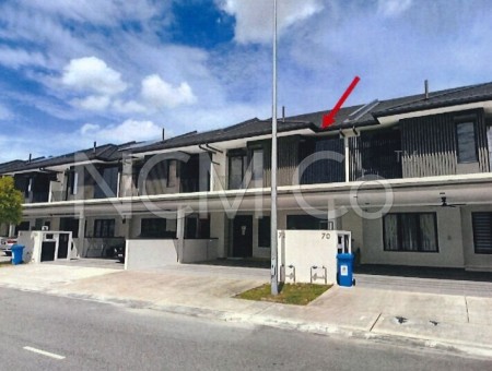 Terrace House For Auction at Elemen Residence