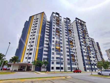 Apartment For Auction at Laman View