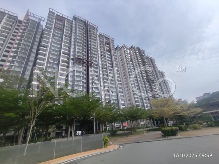 Apartment For Auction at Dwiputra Residences