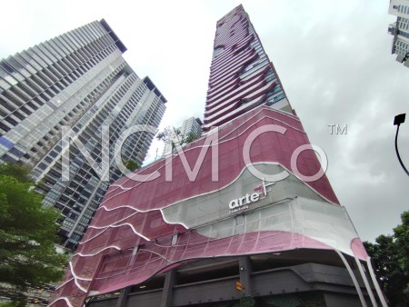 Office For Auction at Arte Plus