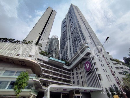 Serviced Residence For Auction at The Robertson