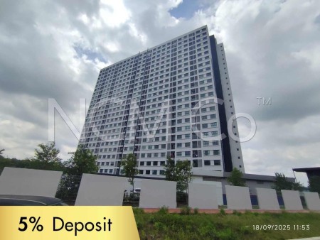 Condo For Auction at Armani Residence Sg Long