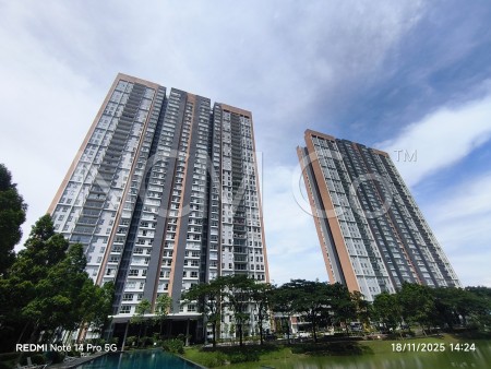 Condo For Auction at Emerald Hills
