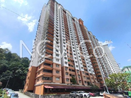 Apartment For Auction at Flora Damansara Apartment