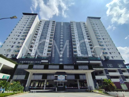 Condo For Auction at Iris Residence
