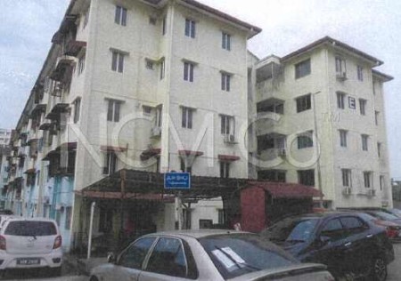 Apartment For Auction at Cheras Utama Apartment