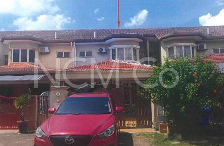 Terrace House For Auction at Section 7