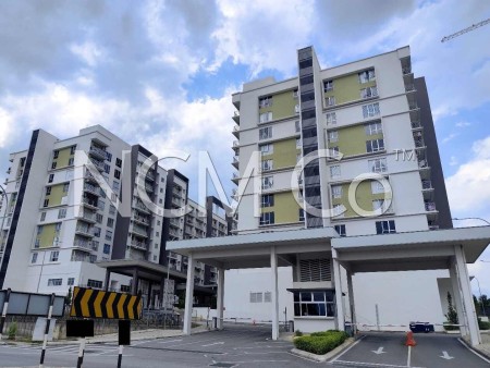 Apartment For Auction at Greenview Residence