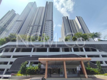 Condo For Auction at Paraiso Residence