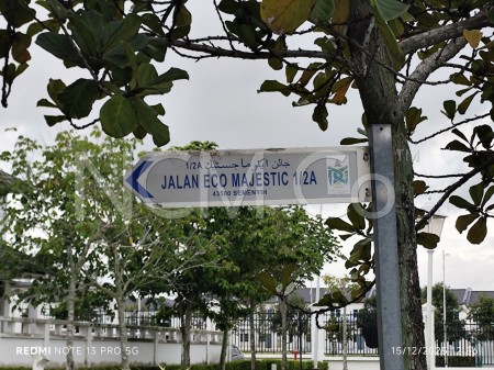 Terrace House for Auction