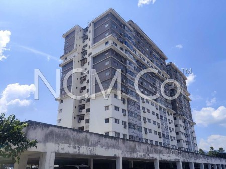 Apartment For Auction at The Residence 1