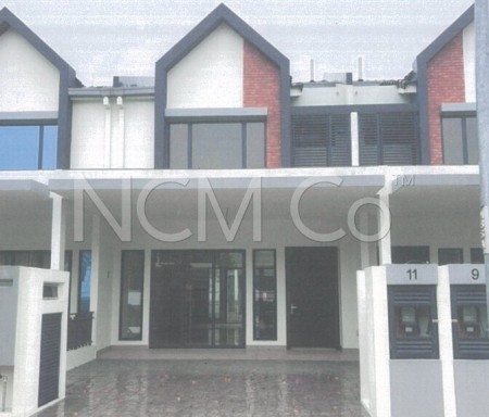 Terrace House For Auction at Elmina Gardens