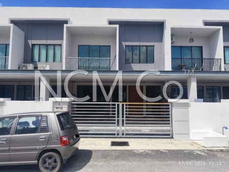 Terrace House For Auction at Aspen Taman Kuantan Jaya @ Pinggiran Putra 3