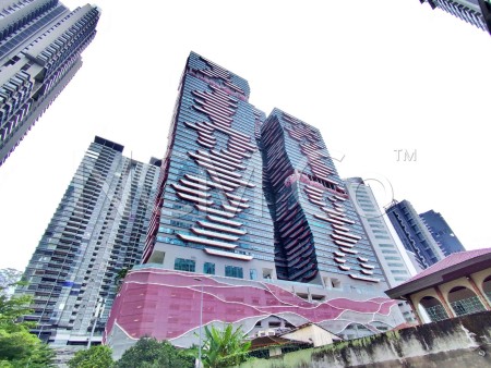 Office For Auction at Arte Plus