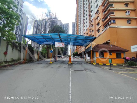 Apartment for Auction