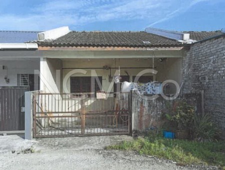 Terrace House For Auction at Samarindah