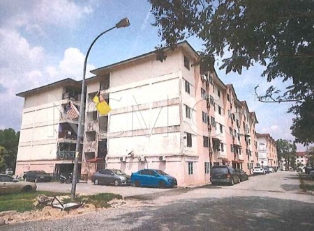 Apartment For Auction at Pangsa Rakyat (College Heights)