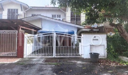 Terrace House For Auction at Section 3