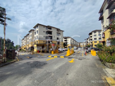 Apartment For Auction at Sri Baiduri Apartment