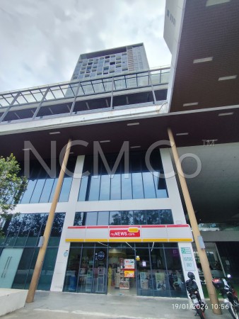 SOHO For Auction at The Place