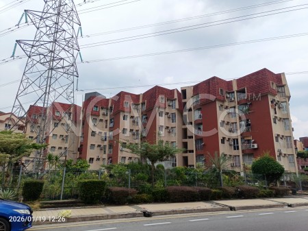 Condo For Auction at Teratai Mewah Condominium