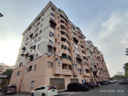 Apartment For Auction at Perdana Villa